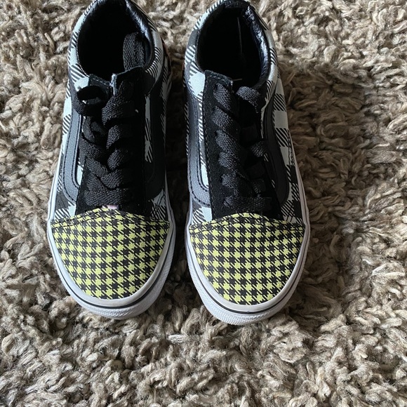 girls vans size 11